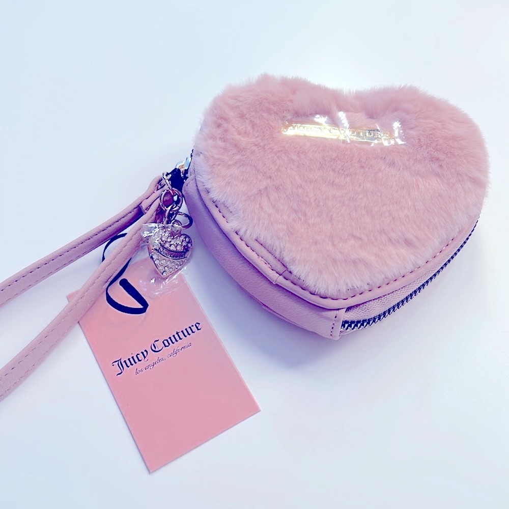Juicy Couture pink fluffy heart zip around